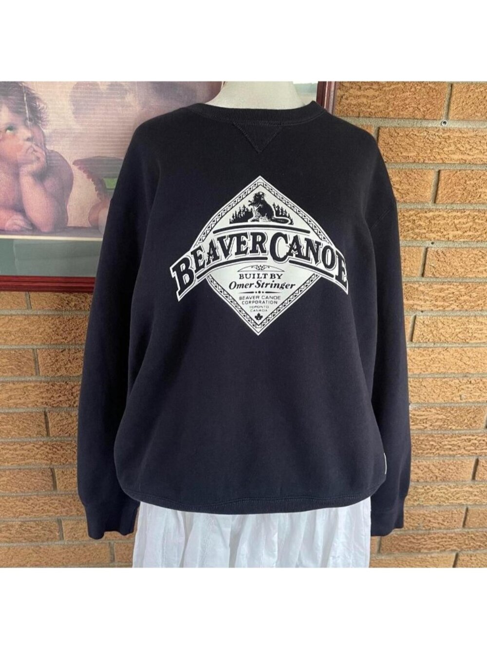 Navy blue Roots beaver canoe crewneck